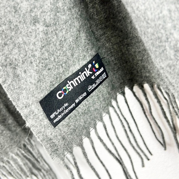 CASHMINK |🧣🐺Heathered Gray Fringe Hem Made in Germany Scarf Wrap - Picture 7 of 8
